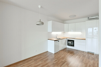 Zvěřinova, Strašnice - Praha 3 | Pronájem, Byt 3+kk, 92 m²