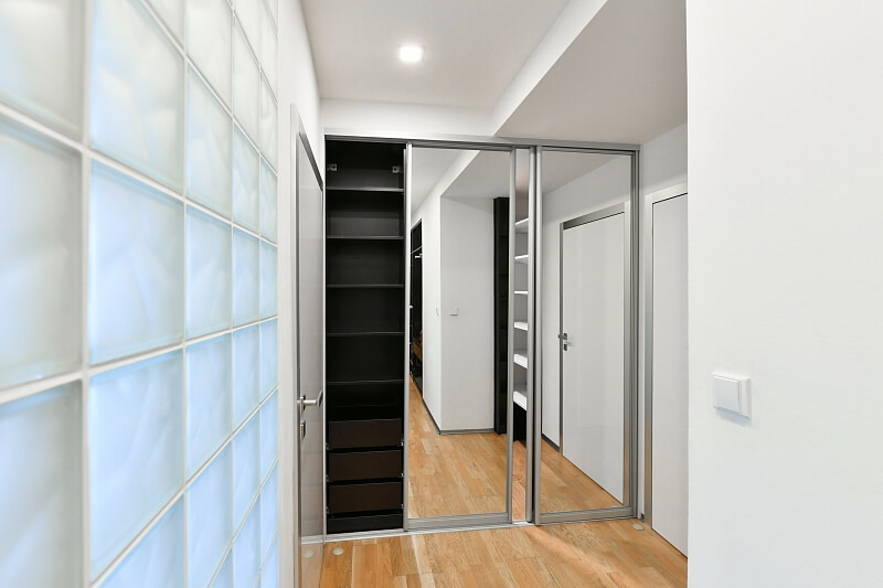 Kubánské náměstí, Vršovice - Prague 10 | Sale, Apartment One-bedroom (2+kk), 56 m²