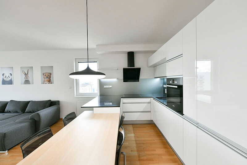 Modenská, Petrovice - Prague 10 | Sale, Apartment Three-bedroom (4+kk), 112 m²