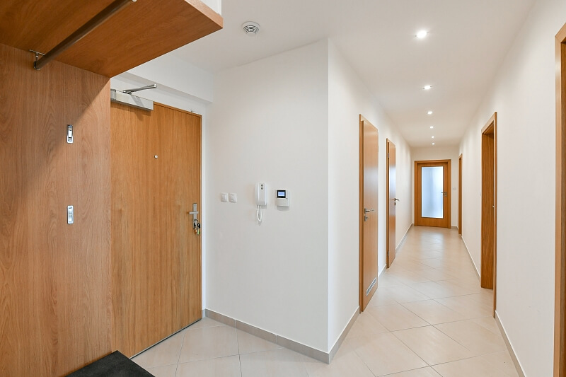 Modenská, Petrovice - Praha 10 | Prodej, Byt 4+kk, 112 m²