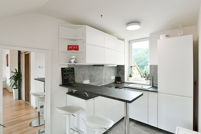 Duškova, Smíchov - Prague 5 | Rent, Apartment Studio (1+kk), 37 m²