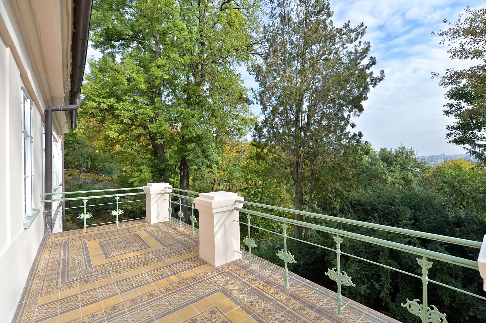 U Nikolajky, Smíchov - Praha 5 | Pronájem, Byt 4+1, 175 m²