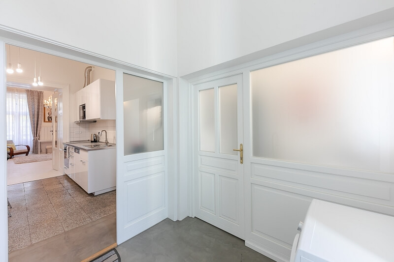 Mezibranská, Nové Město - Prague 1 | Rent, Apartment Studio (1+1), 48 m²