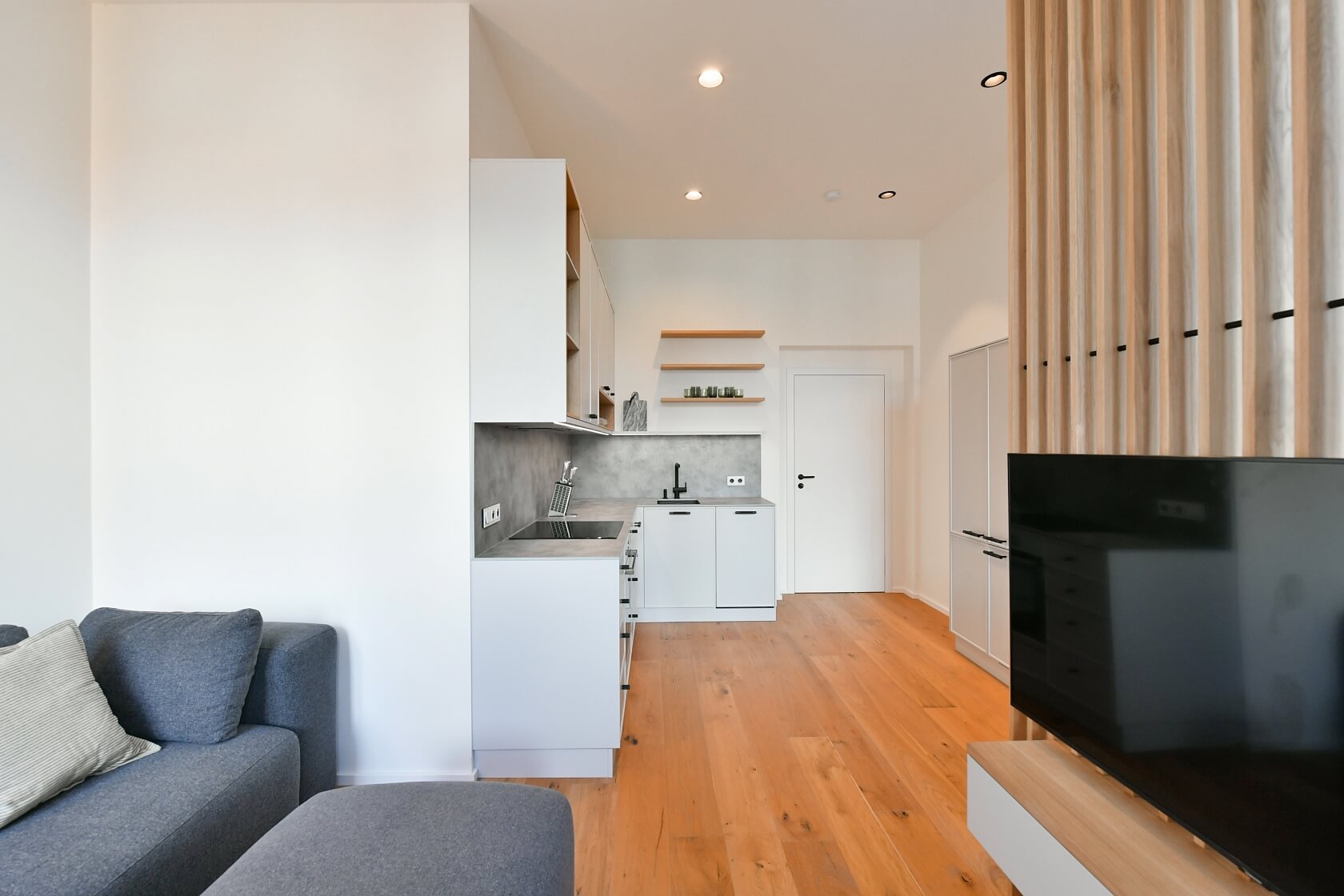Peckova, Karlín - Prague 8 | Rent, Apartment One-bedroom (2+kk), 54 m²