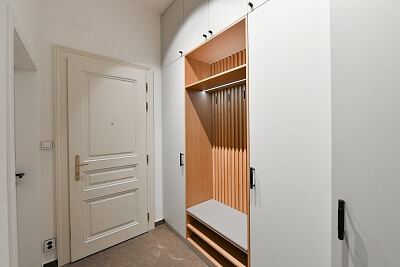 Peckova, Karlín - Praha 8 | Pronájem, Byt 2+kk, 54 m²