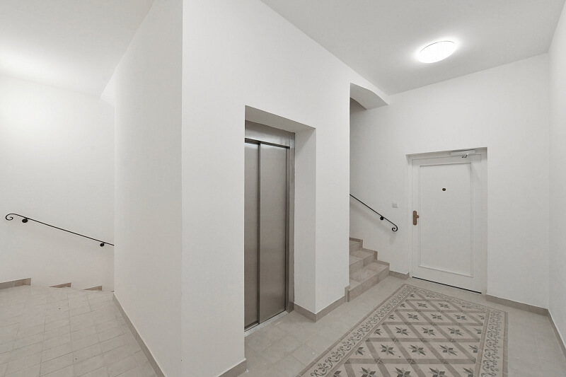 Vyšehrad - Prague 2 | Sale, Apartment Two-bedroom (3+kk), 74 m²