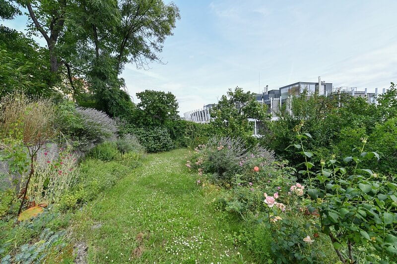 Holečkova, Smíchov - Prague 5 | Sale, Apartment Two-bedroom (3+kk), 64 m²