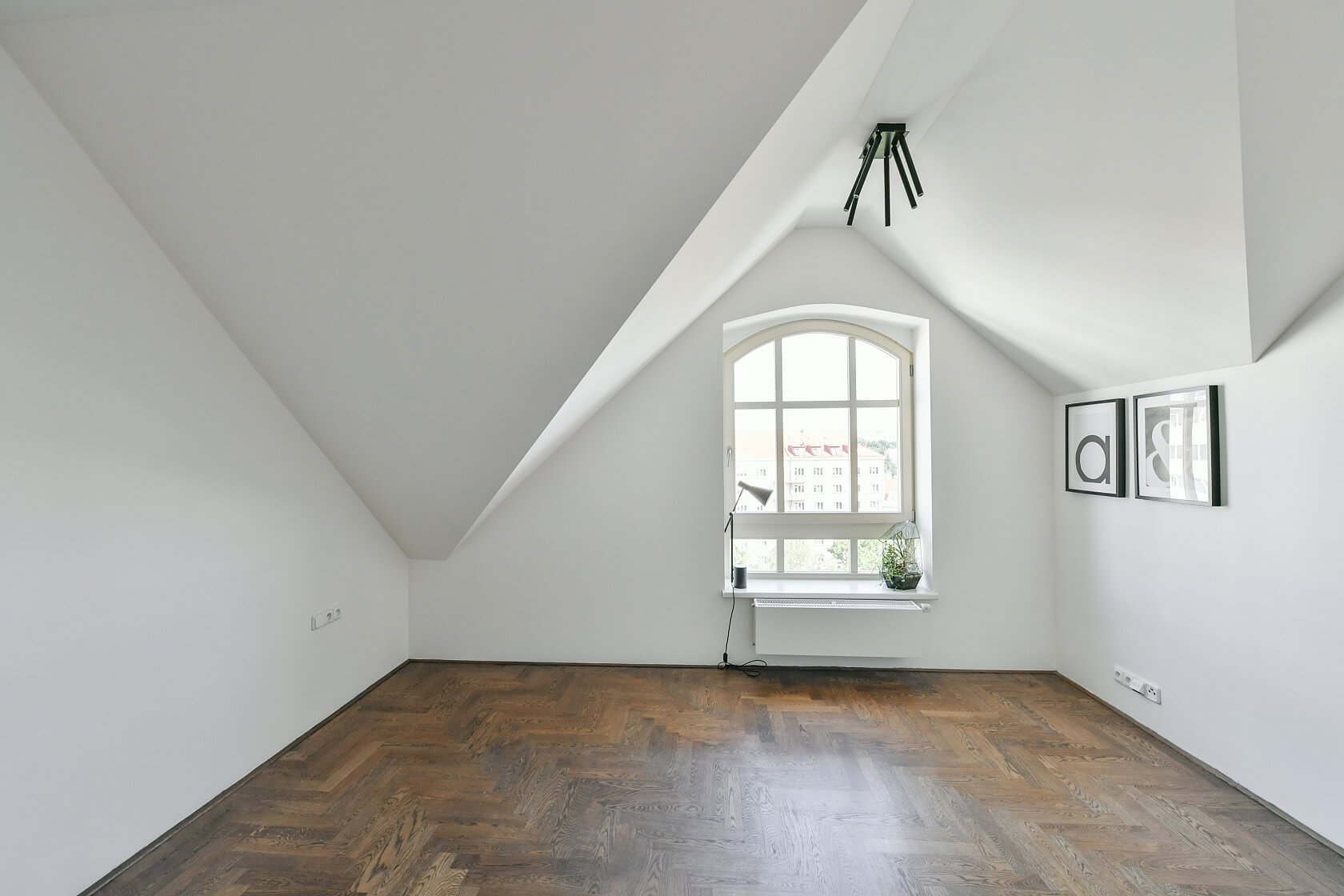 Náměstí Generála Kutlvašra, Nusle - Praha 4 | Pronájem, Byt 3+kk, 161 m²