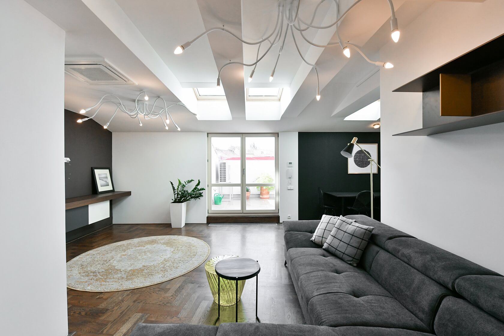 Náměstí Generála Kutlvašra, Nusle - Praha 4 | Pronájem, Byt 3+kk, 161 m²