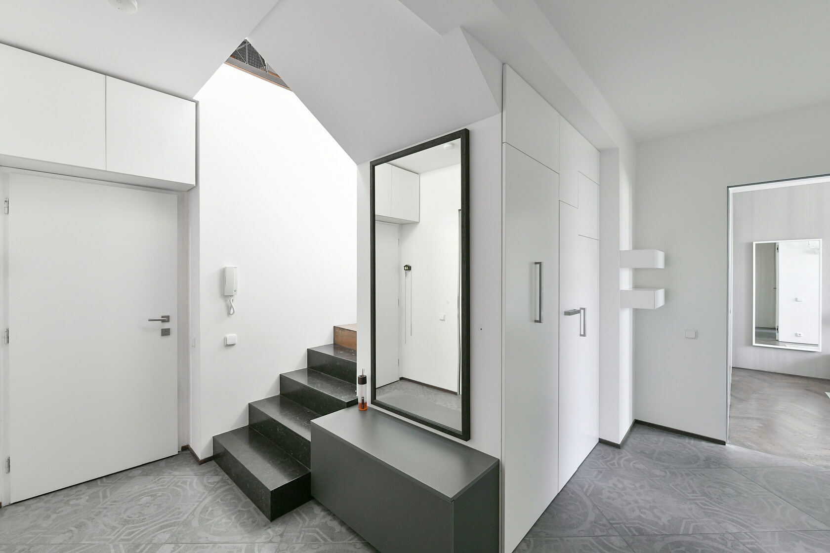 Náměstí Generála Kutlvašra, Nusle - Praha 4 | Pronájem, Byt 3+kk, 161 m²