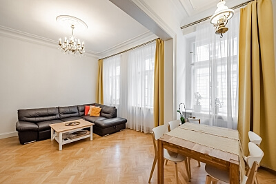 Plaská, Malá Strana - Praha 5 | Pronájem, Byt 2+kk, 60 m²