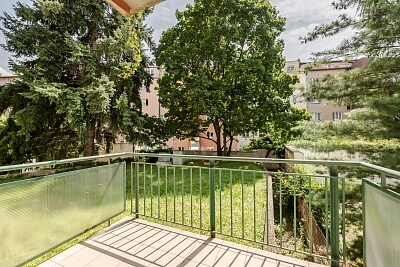 Na Hroudě, Strašnice - Praha 10 | Prodej, Byt 2+kk, 71 m²