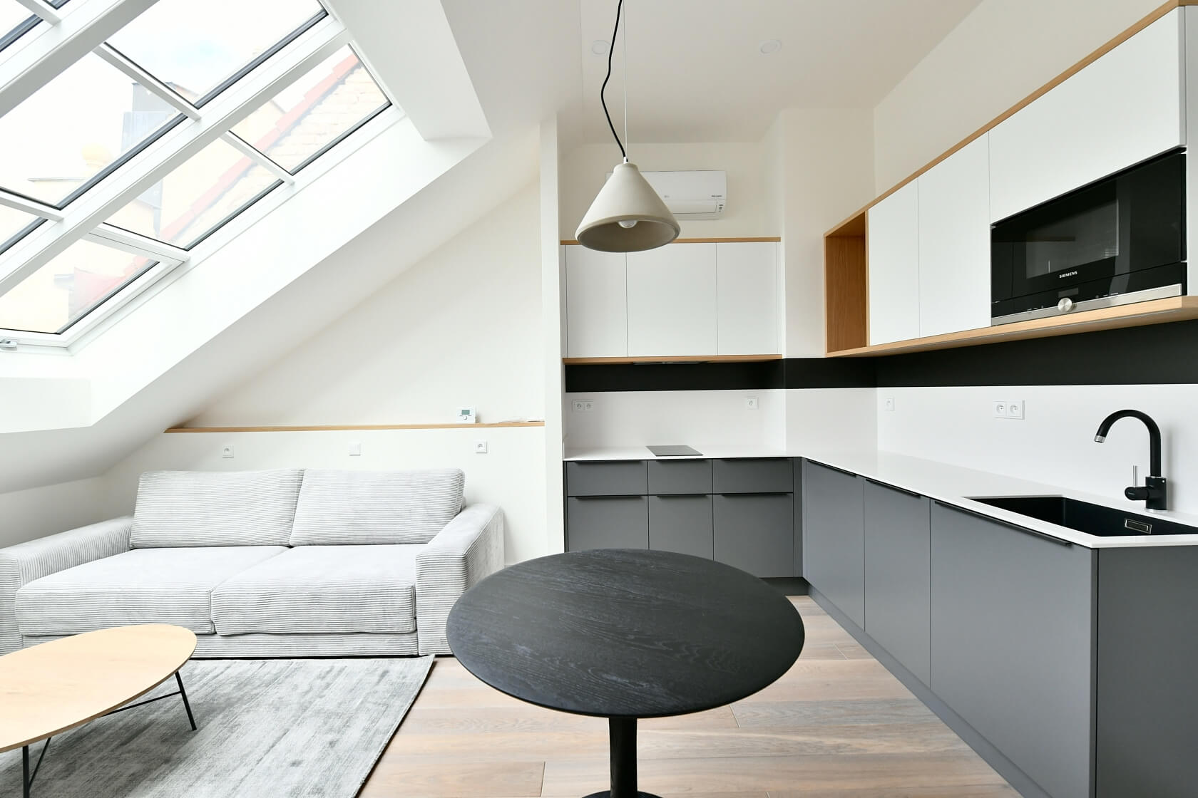 Slavíkova, Vinohrady - Praha 3 | Pronájem, Byt 2+kk, 58 m²