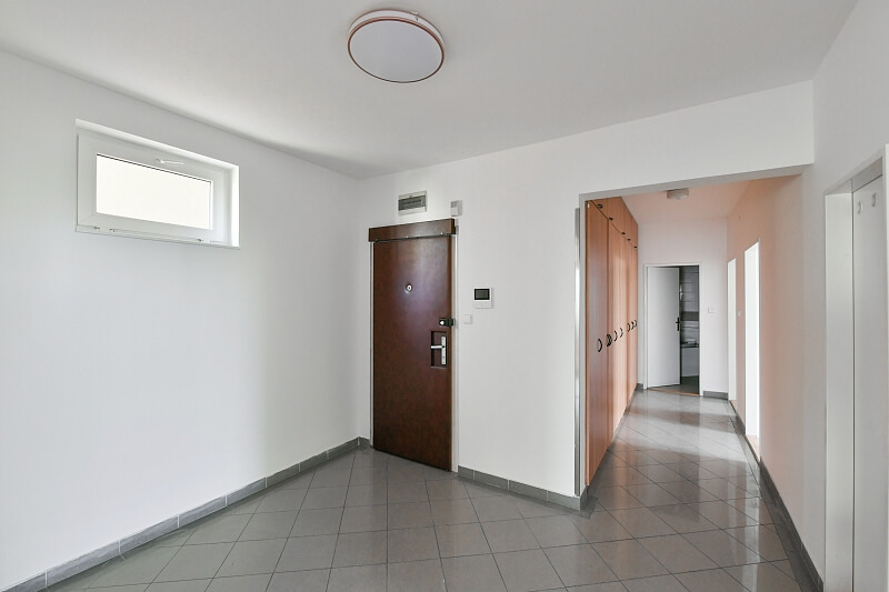 Volutová, Stodůlky - Praha 5 | Pronájem, Byt 5+1, 150 m²