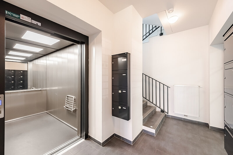 Mrázkova, Černý most - Prague 9 | Sale, Apartment Studio (1+kk), 27 m²