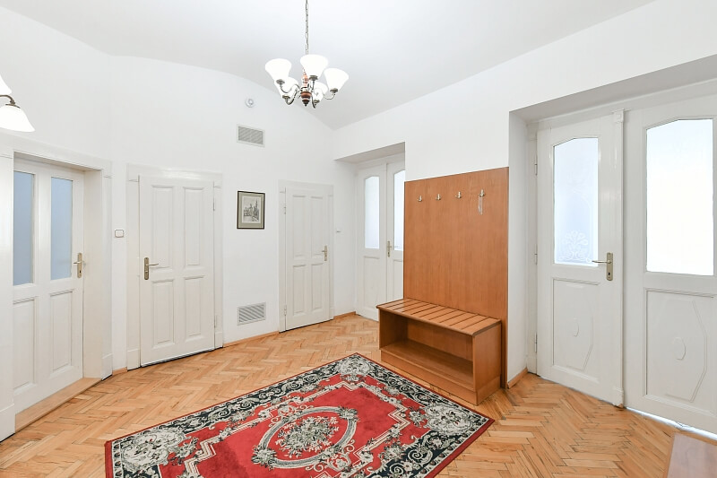 Rašínovo nábřeží, Nové Město - Prague 2 | Rent, Apartment Two-bedroom (3+1), 104 m²