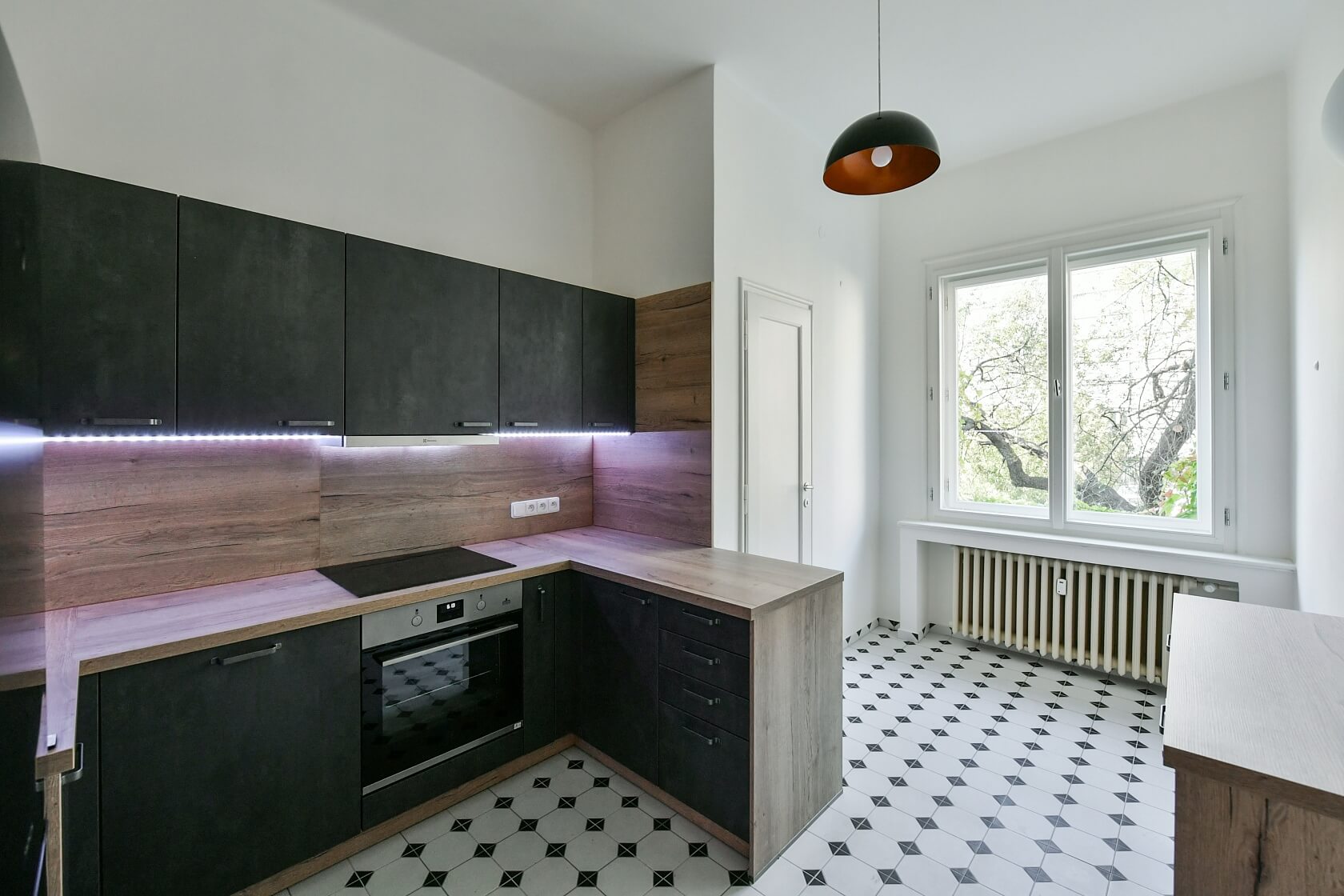 Kouřimská, Vinohrady - Prague 3 | Rent, Apartment Three-bedroom (4+1), 139 m²