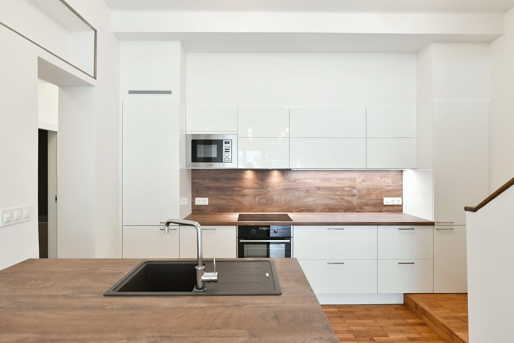 Milady Horákové, Holešovice - Praha 7 | Pronájem, Byt 4+kk, 150 m²