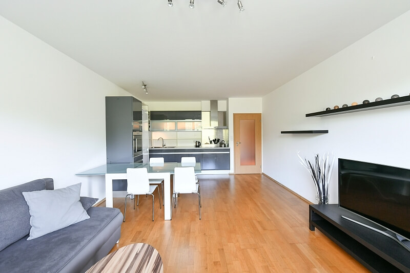 Kališnická, Žižkov - Prague 3 | Rent, Apartment One-bedroom (2+kk), 61 m²
