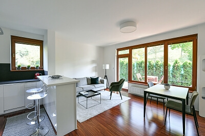 Na Císařce, Smíchov - Praha 5 | Pronájem, Byt 2+kk, 58 m²