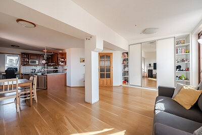 Jankovcova, Holešovice - Prague 7 | Sale, Apartment One-bedroom (2+kk), 74 m²