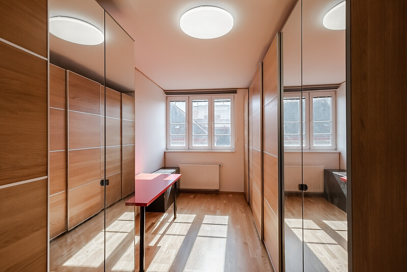 Poupětova, Holešovice - Prague 7 | Rent, Apartment Two-bedroom (3+kk), 120 m²