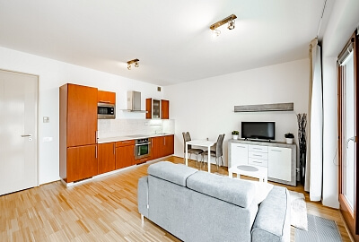 Rohanské nábřeží, Karlín - Praha 8 | Pronájem, Byt 1+kk, 51 m²