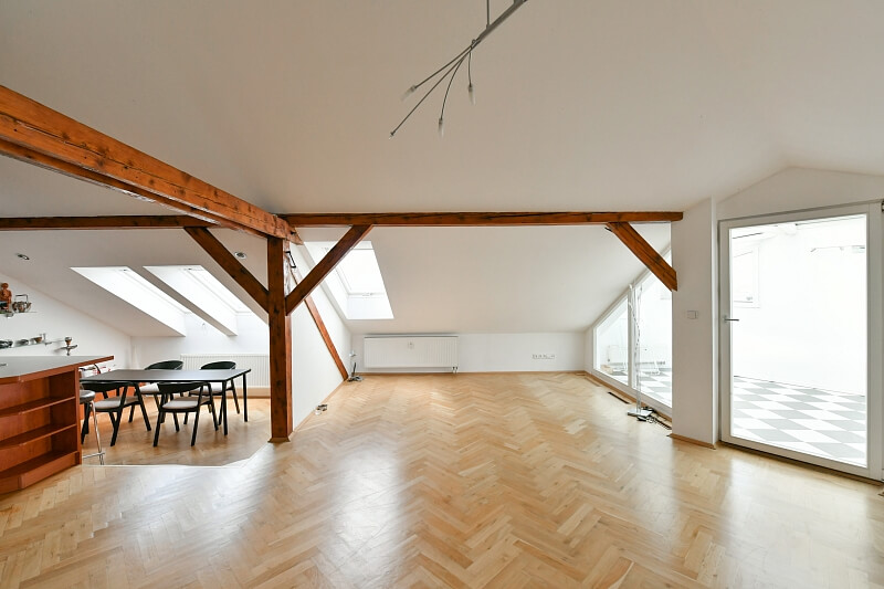 Seifertova, Žižkov - Prague 3 | Rent, Apartment Three-bedroom (4+kk), 186 m²