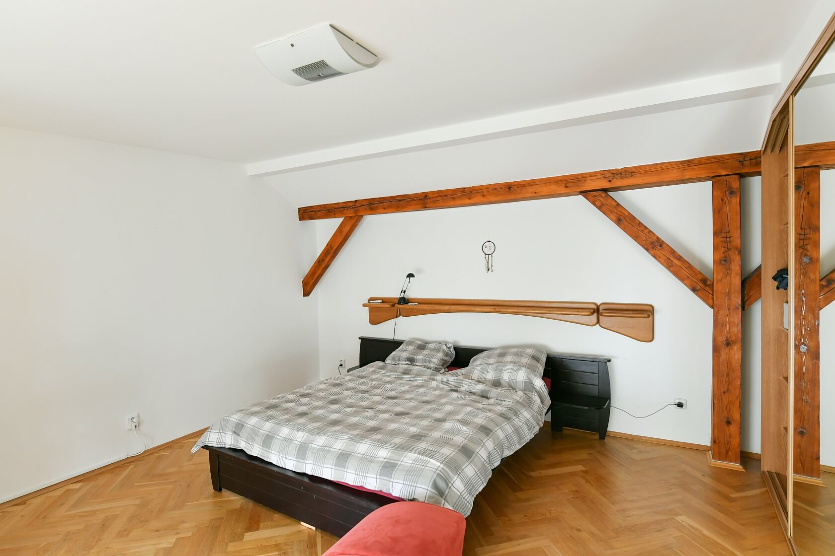 Seifertova, Žižkov - Prague 3 | Rent, Apartment Three-bedroom (4+kk), 186 m²