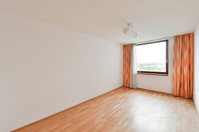 Choceradská, Záběhlice - Prague 4 | Rent, Apartment One-bedroom (2+kk), 75 m²
