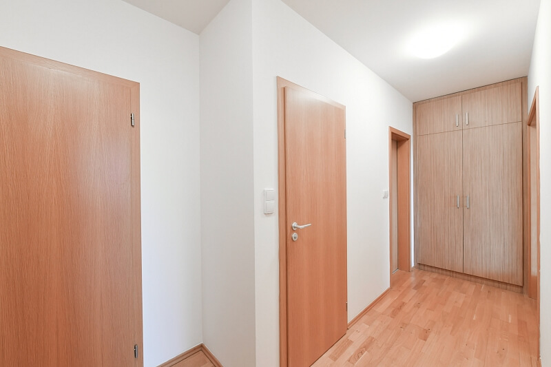 Choceradská, Záběhlice - Praha 4 | Pronájem, Byt 2+kk, 75 m²