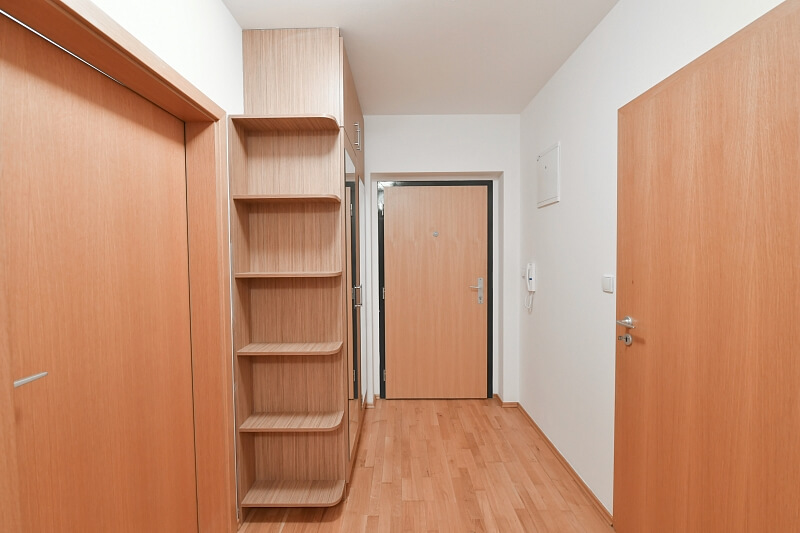 Choceradská, Záběhlice - Praha 4 | Pronájem, Byt 2+kk, 75 m²