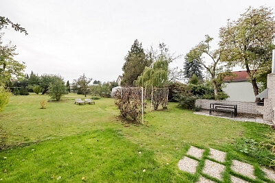 U Lip, Lipence - Praha 5 | Pronájem, Byt 2+kk, 58 m²