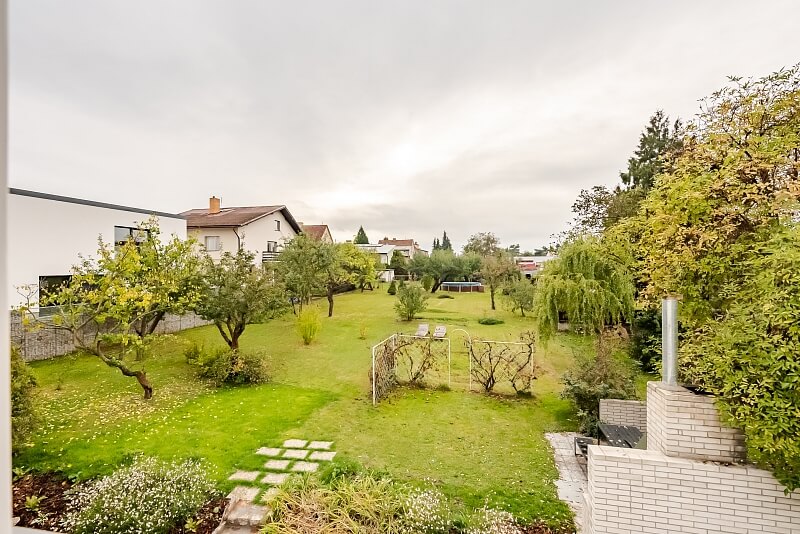 U Lip, Lipence - Praha 5 | Pronájem, Byt 2+kk, 58 m²