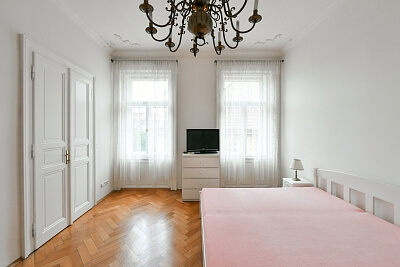 Konviktská, Staré Město - Prague 1 | Rent, Apartment One-bedroom (2+kk), 60 m²