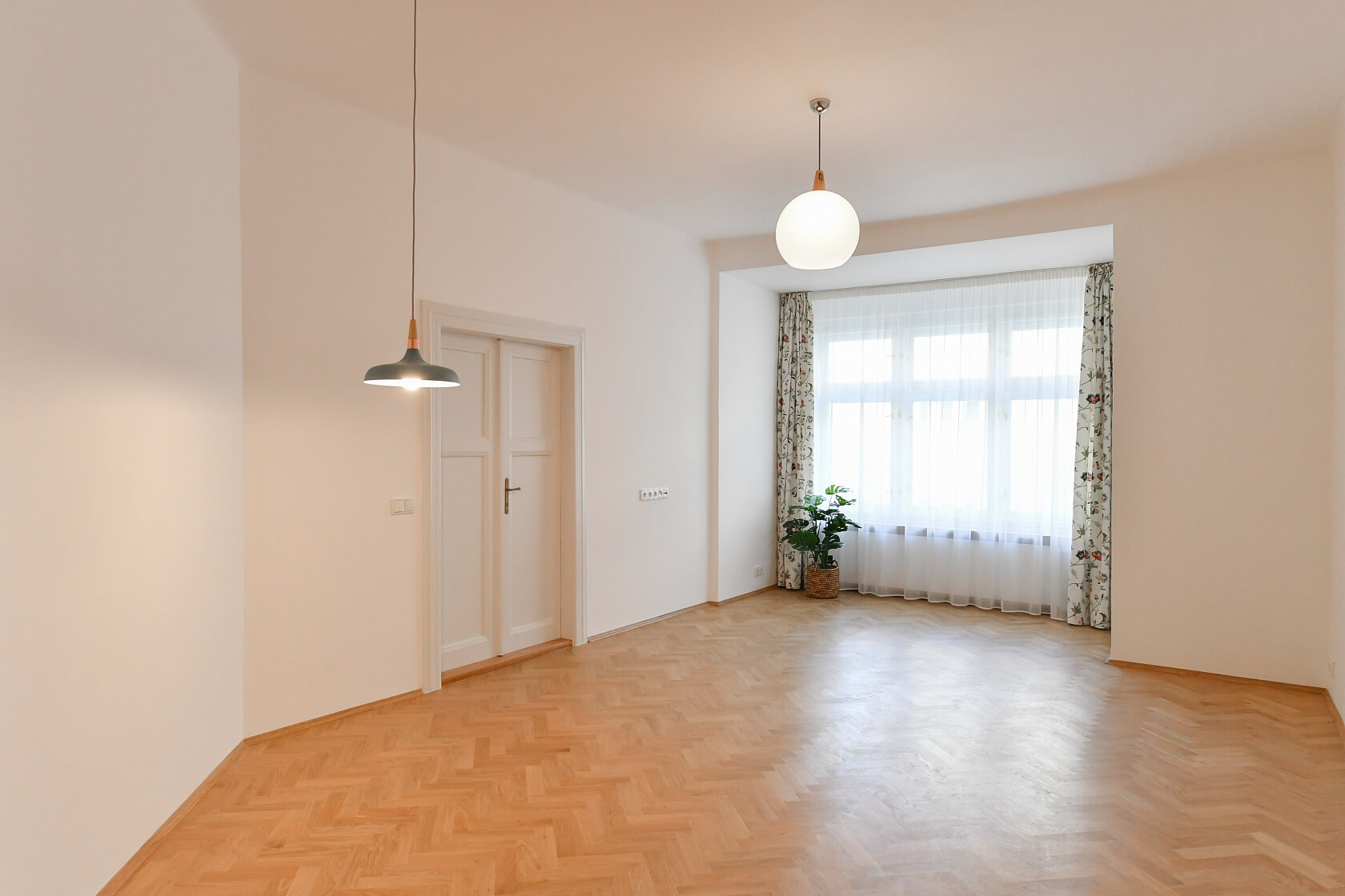 Lucemburská, Vinohrady - Prague 3 | Rent, Apartment Two-bedroom (3+kk), 96 m²
