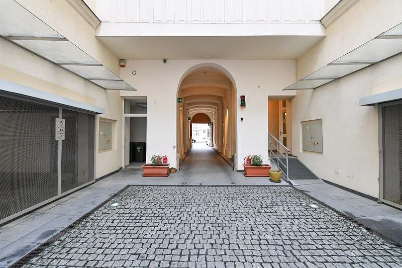 Senovážné náměstí, Nové Město - Prague 1 | Rent, Apartment One-bedroom (2+kk), 60 m²