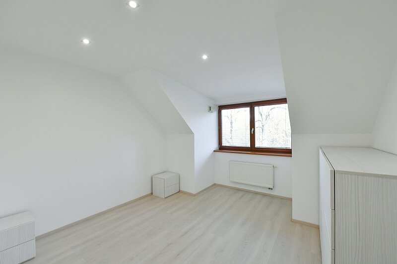 K Náhonu, Hloubětín - Prague 9 | Rent, Apartment Two-bedroom (3+kk), 110 m²