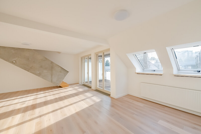 Mezilehlá, Hrdlořezy - Prague 9 | Sale, Apartment Three-bedroom (4+kk), 155 m²
