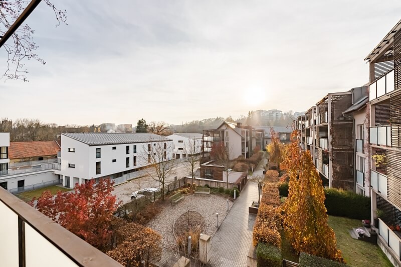 Mezilehlá, Hrdlořezy - Prague 9 | Sale, Apartment Three-bedroom (4+kk), 155 m²