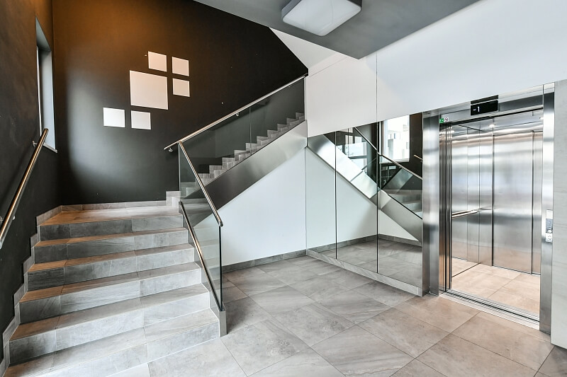 Honzíkova, Dolní Měcholupy - Prague 10 | Sale, Apartment One-bedroom (2+kk), 84 m²