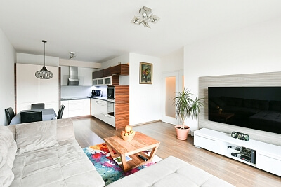 V Mezihoří, Libeň - Prague 8 | Sale, Apartment Three-bedroom (4+kk), 116 m²