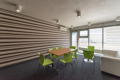 Bratislavský kraj, Nové Mesto - Bratislava III | Pronájem, Byt 2+1, 62 m²