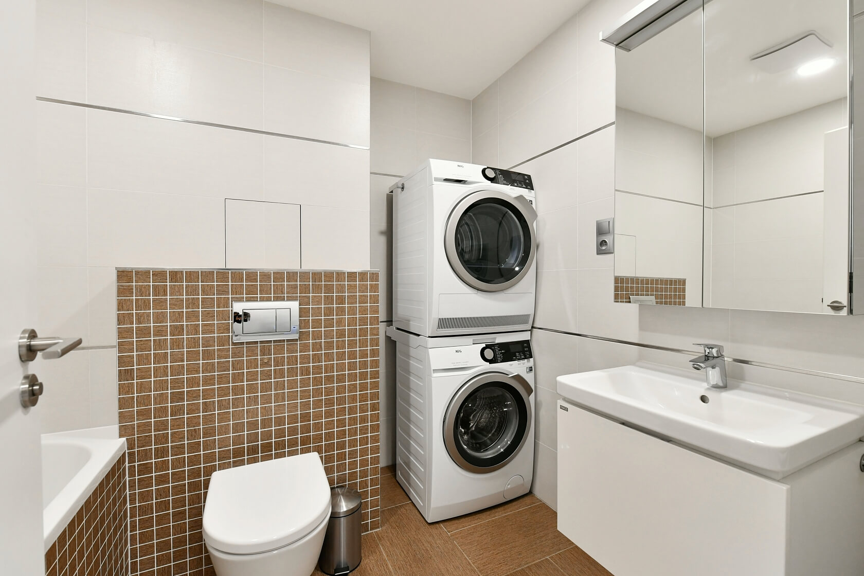 V Háji, Holešovice - Praha 7 | Pronájem, Byt 2+kk, 63 m²