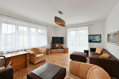 Běchovická, Strašnice - Praha 10 | Pronájem, Byt 3+kk, 118 m²