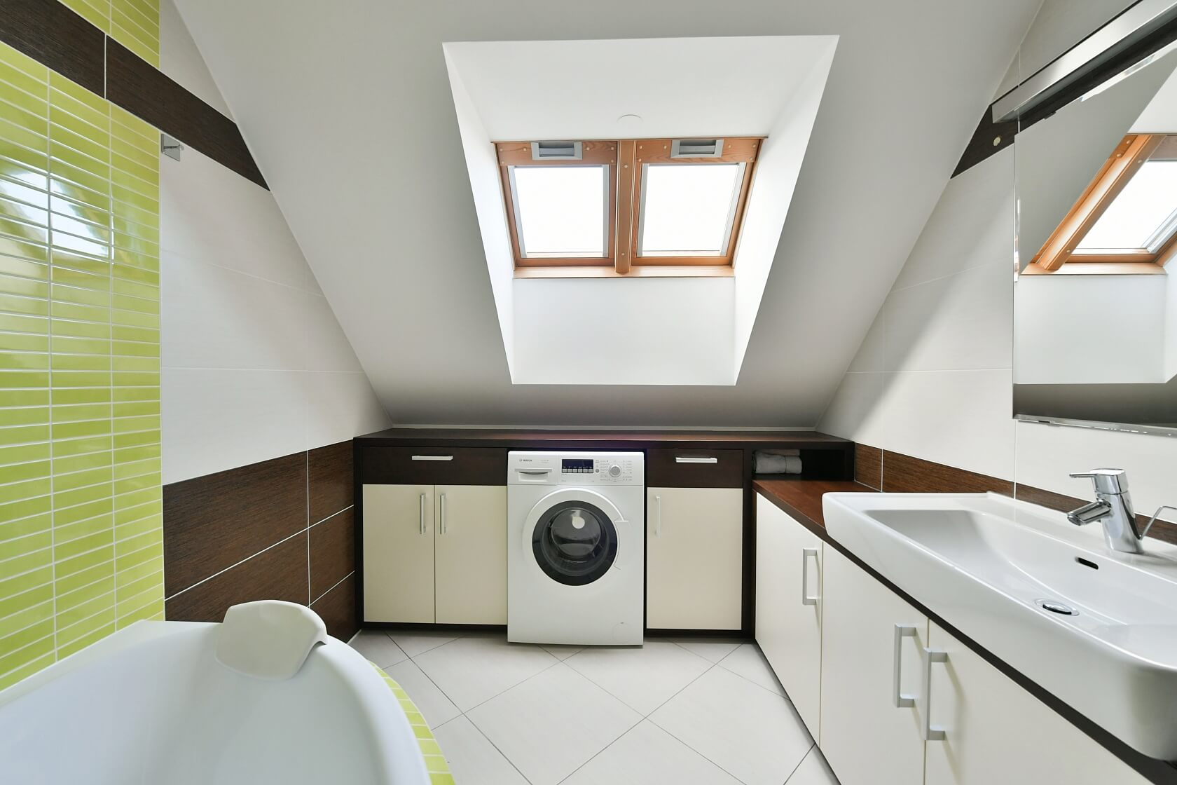 Lucemburská, Vinohrady - Prague 3 | Rent, Apartment Two-bedroom (3+kk), 78 m²