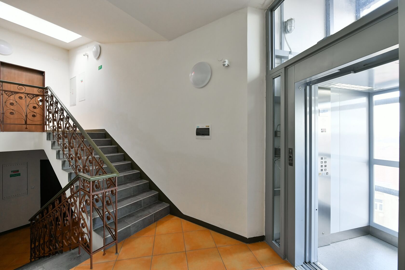 Lucemburská, Vinohrady - Prague 3 | Rent, Apartment Two-bedroom (3+kk), 78 m²