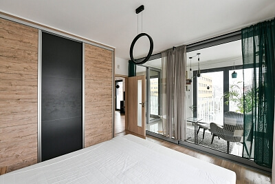 Olšanská, Žižkov - Prague 3 | Rent, Apartment One-bedroom (2+kk), 65 m²