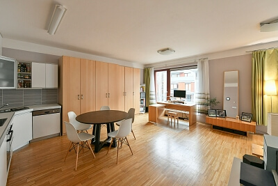 Rohanské nábřeží, Karlín - Prague 8 | Sale, Apartment Studio (1+kk), 47 m²