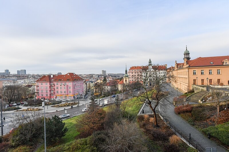 Holandská, Vršovice - Prague 10 | Rent, Apartment One-bedroom (2+kk), 75 m²